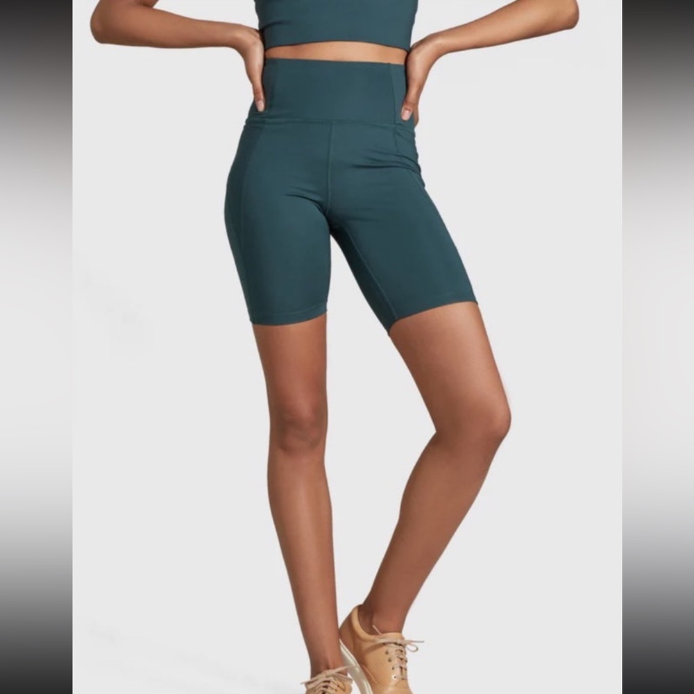 MOSS High-Rise Bike Short